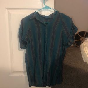 BDG EXTRA SMALL TOP.